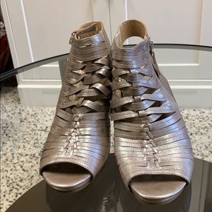 Earthies Sandler’s